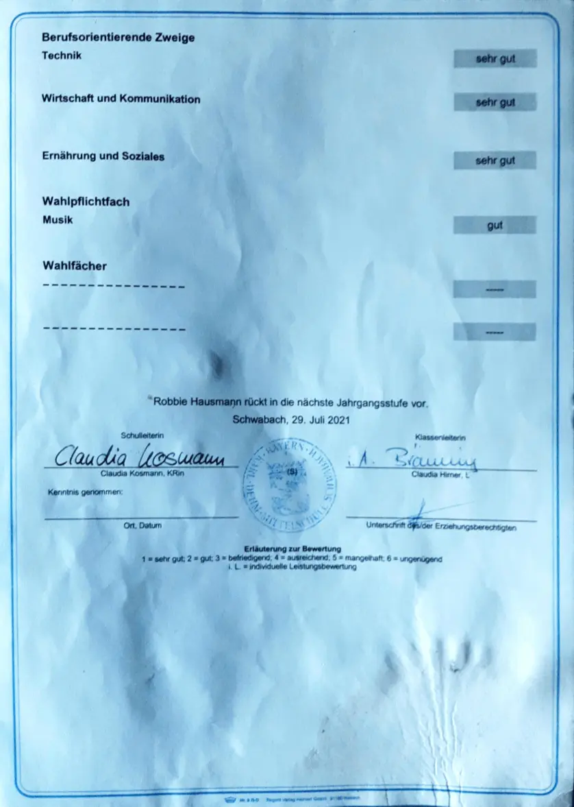 Jahreszeugnis 7M - Robbie Hausmann