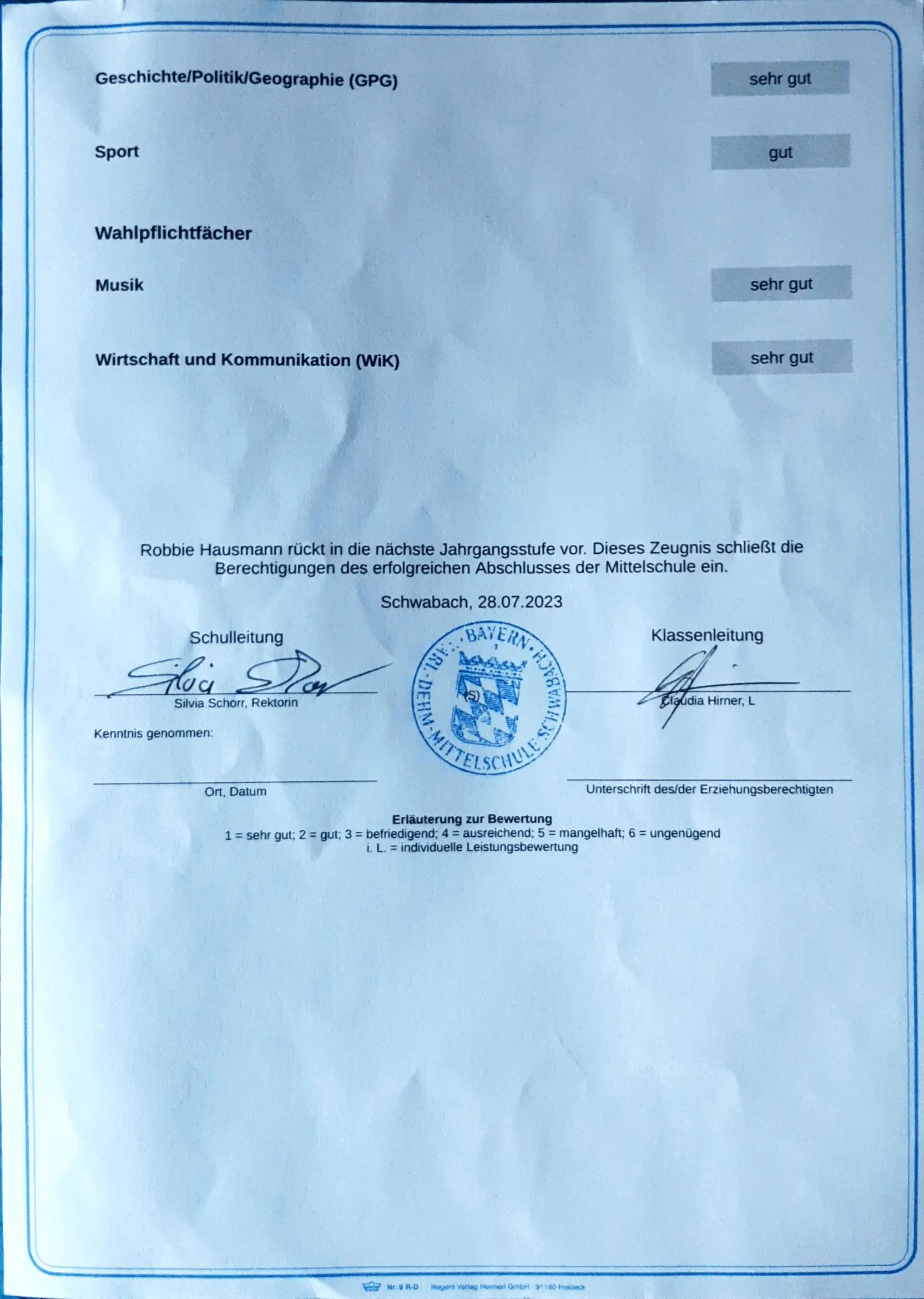 Zwischenzeugnis 9M - Robbie Hausmann