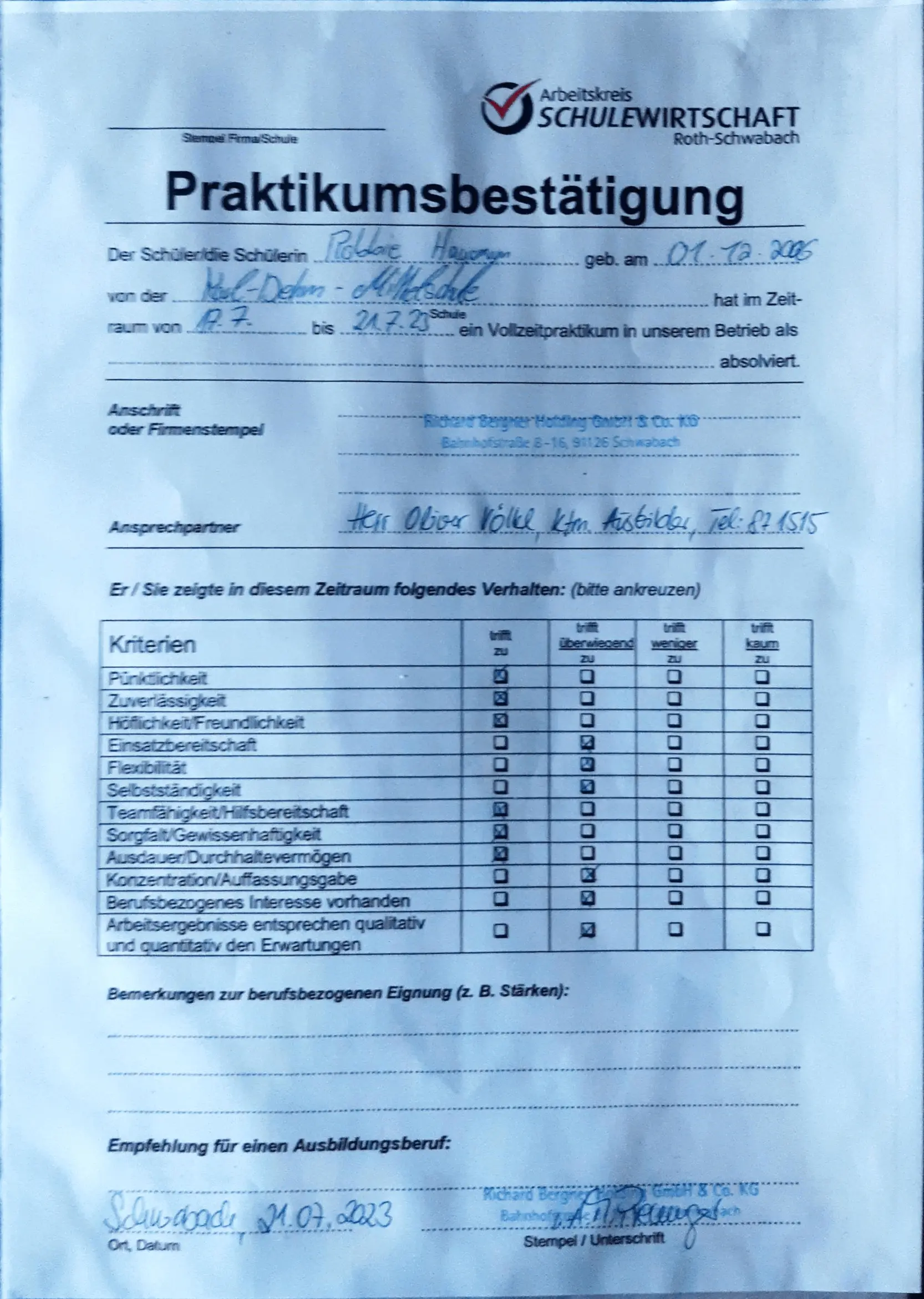 Zwischenzeugnis 9M - Robbie Hausmann